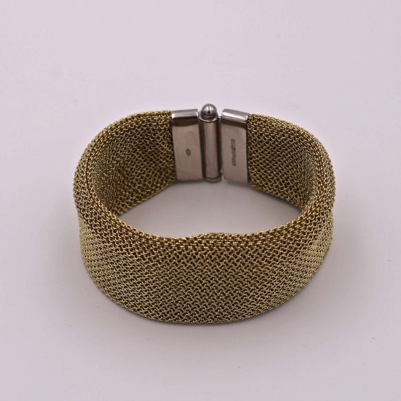 A&M Gold Mesh Small Cuff Bracelet w/Silver Closure - Picture 1 of 2